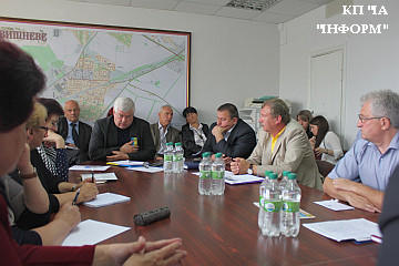 Питання на порядку денному: «Народ і армія єдині»