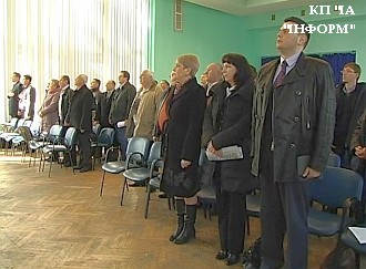 Бюджет, земля і патріотичний настрій
