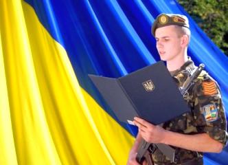 Служити готові
