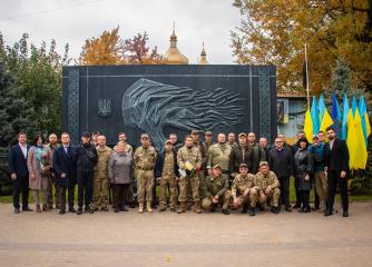Урочистий мітинг у Вишневій міській громаді