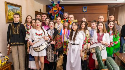 З колядками до міської ради