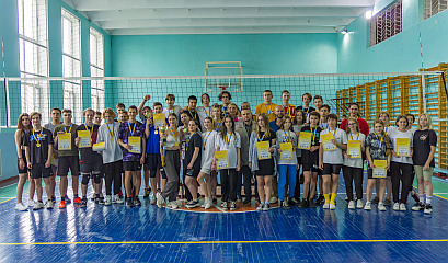 У Вишневому відбувся турнір з волейболу на Кубок міського голови Іллі Дікова