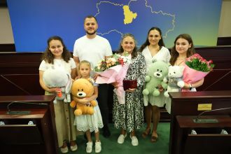 Мати-героїня