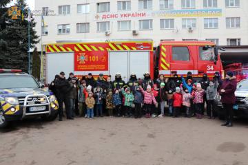 Київська область: рятувальники провели день з особливими дітками (Відео)