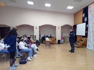 Бучанський район: рятувальники поспілкувалися з дітлахами